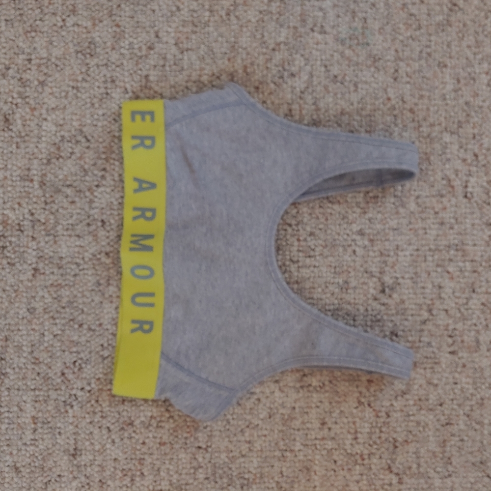 Under Armour sportsbra